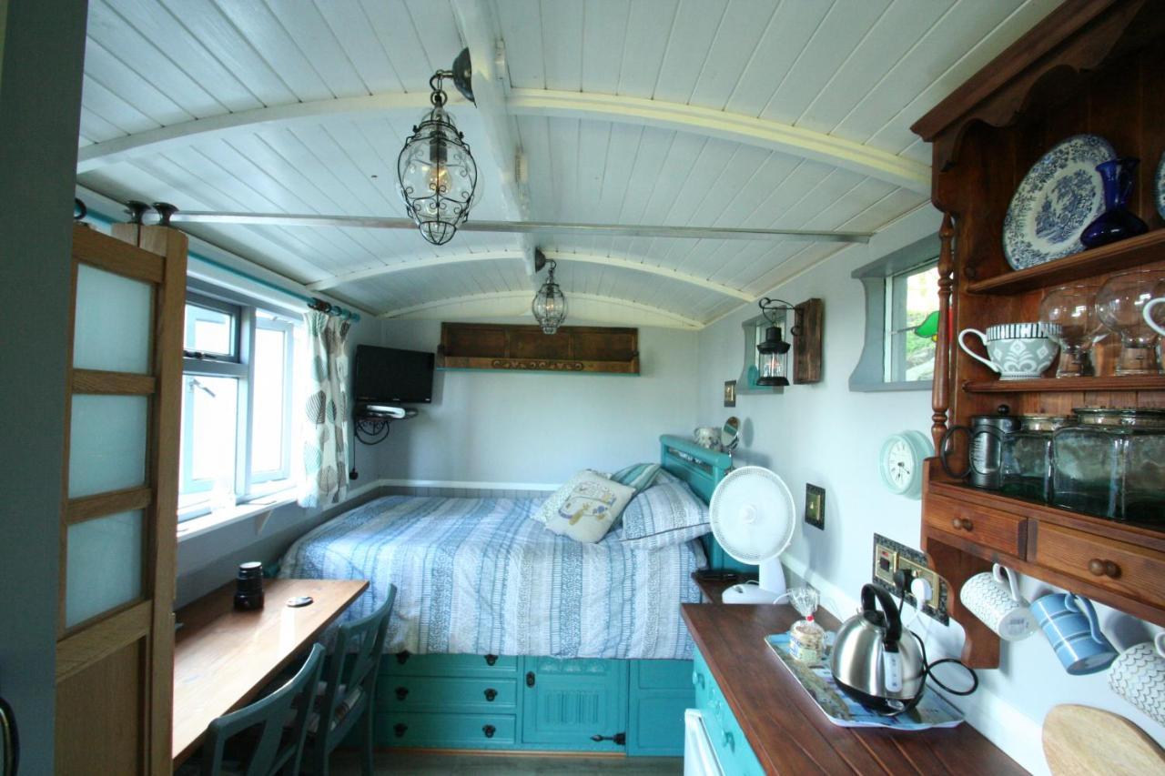 شقة Bronllys Farm Coastal Self-Catering لينيلي المظهر الخارجي الصورة