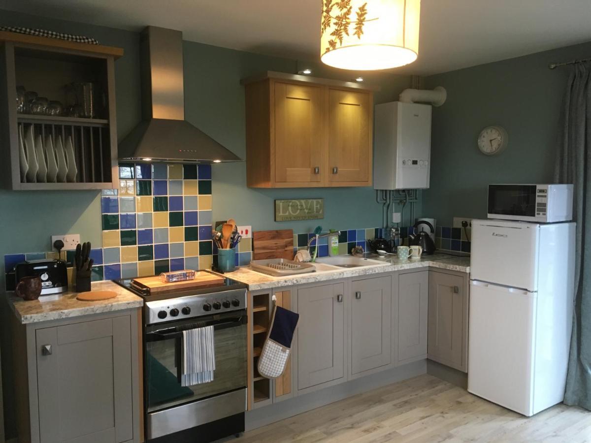 شقة Bronllys Farm Coastal Self-Catering لينيلي المظهر الخارجي الصورة