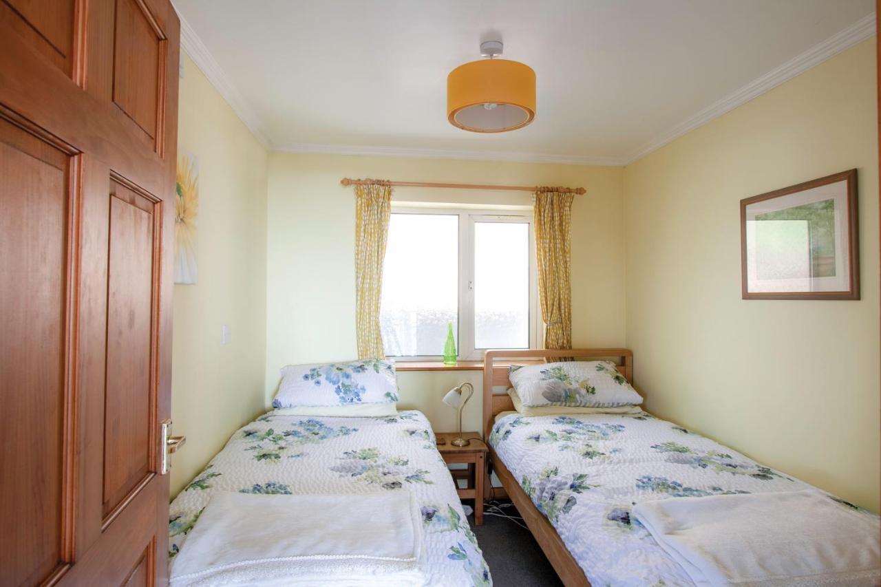 شقة Bronllys Farm Coastal Self-Catering لينيلي المظهر الخارجي الصورة