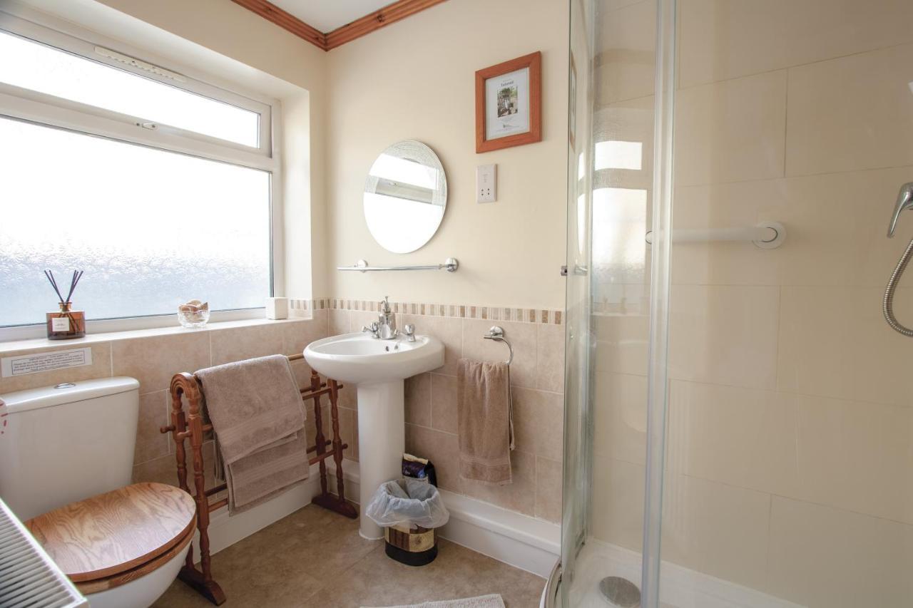 شقة Bronllys Farm Coastal Self-Catering لينيلي المظهر الخارجي الصورة