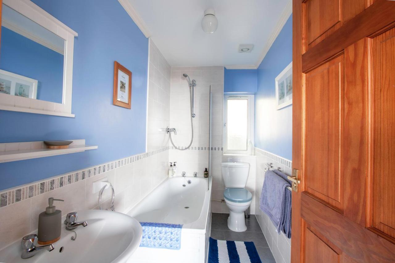 شقة Bronllys Farm Coastal Self-Catering لينيلي المظهر الخارجي الصورة