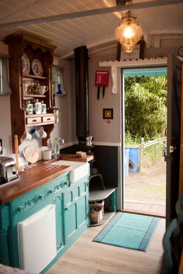 شقة Bronllys Farm Coastal Self-Catering لينيلي المظهر الخارجي الصورة